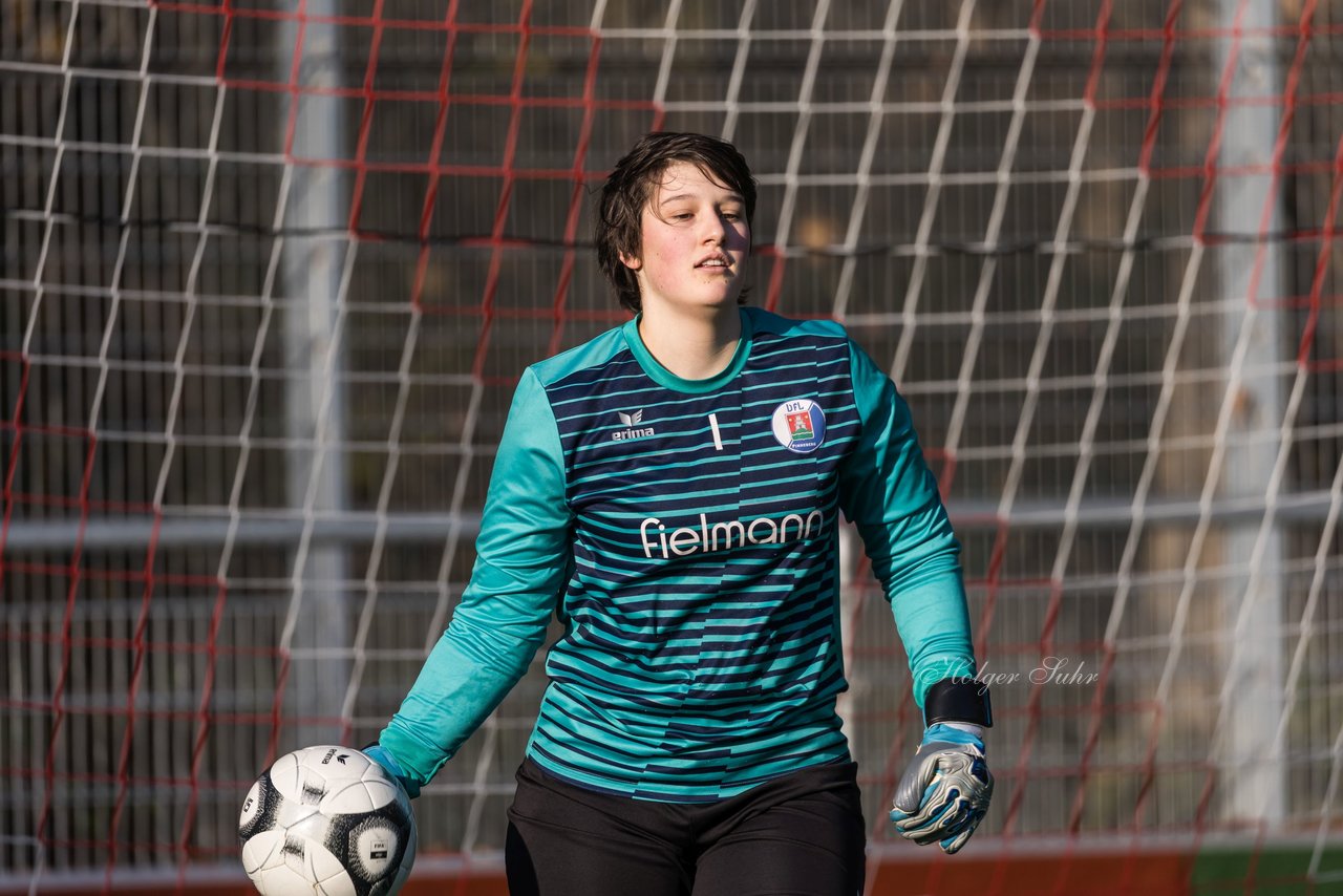 Bild 86 - wBJ VfL Pinneberg2 - Eimsbuttler TV 3 : Ergebnis: 5:0